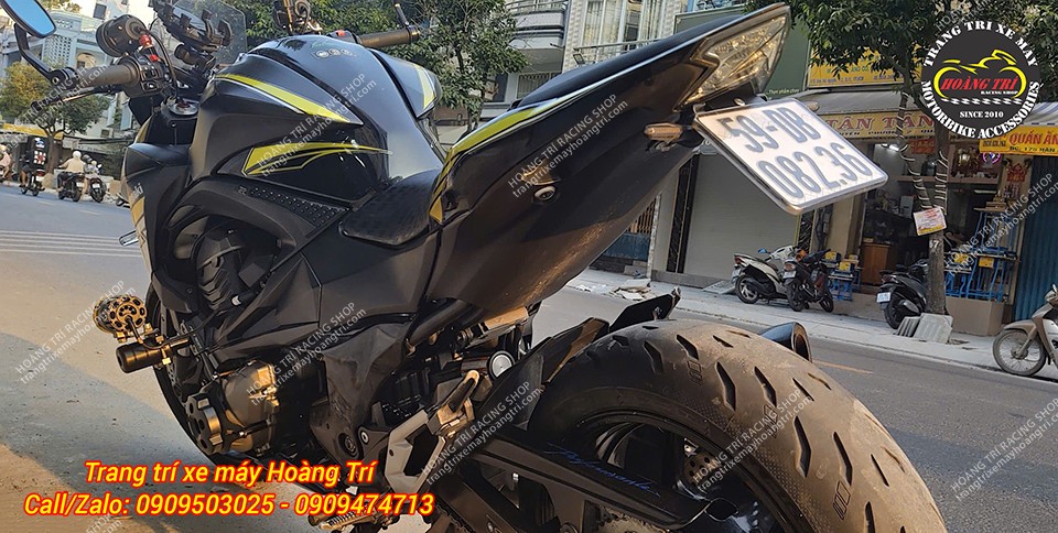 Để lộ phần gầm xe trông xe cao lớn và hầm hố hơn