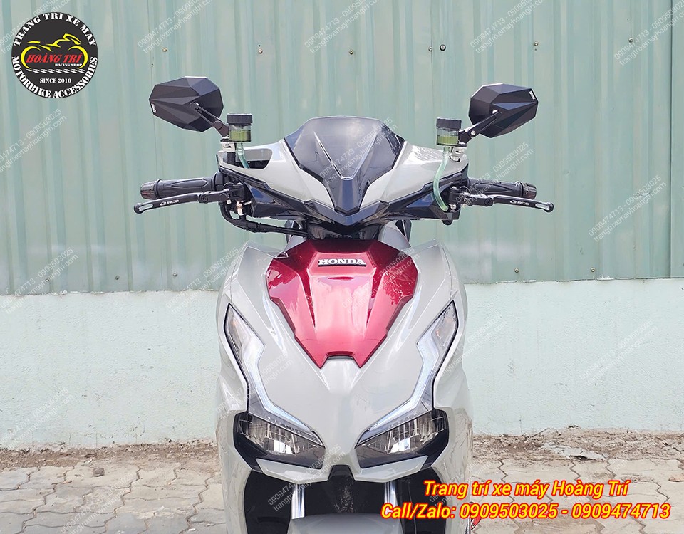 Anh khách trang bị song song cặp kính H2C V5 cho xe thêm hài hòa