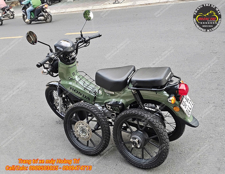 Cặp mâm nguyên bản đã được tháo ra và thay bằng bộ niềng căm