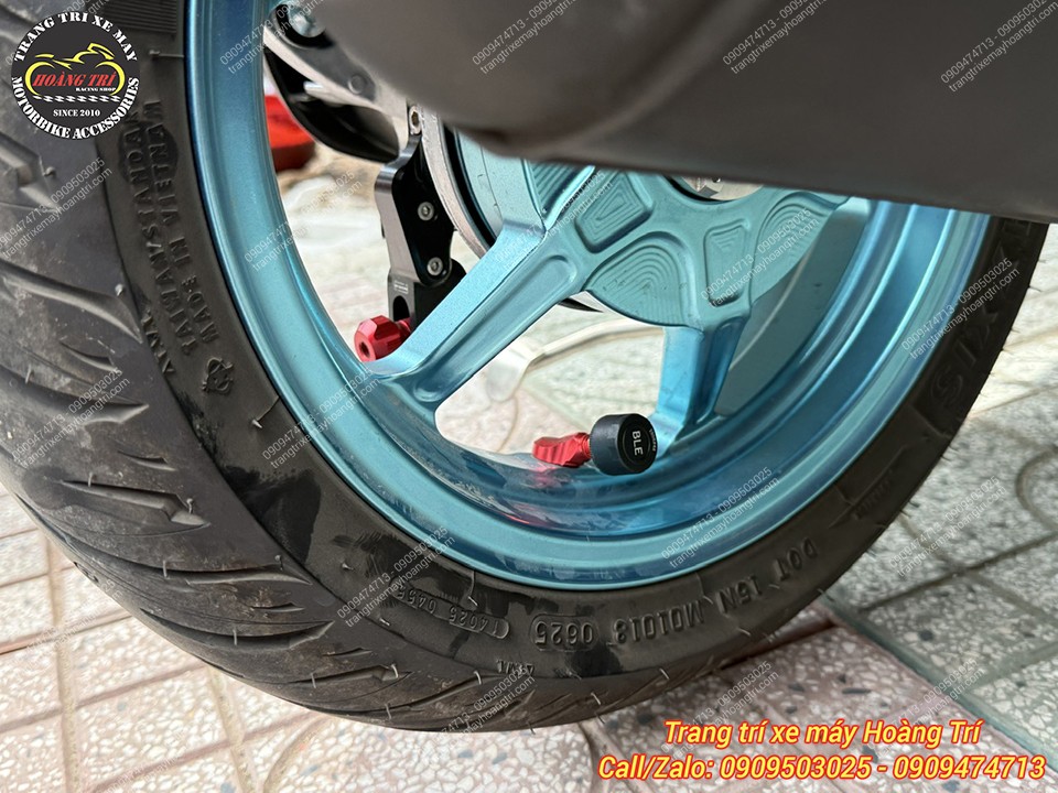 Thiết bị cảm biến áp suất lốp lắp ngoài mang lại sự tiện lợi và cực kỳ dễ lắp đặt cho mọi loại xe
