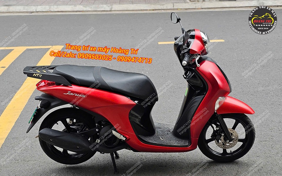 Nhìn tổng thể bên phải, chiếc Janus trở nên cứng cáp hơn sau khi lắp baga HTR