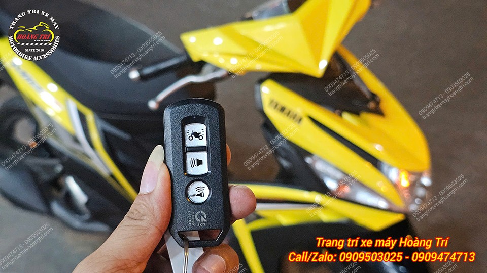 Chiếc remote Smartkey với 3 phím chức năng tiện dụng hiện đang có trên tay