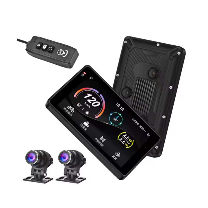 Gói sản phẩm bao gồm màn hình ELook 5 inch tích hợp cùng camera hành trình.