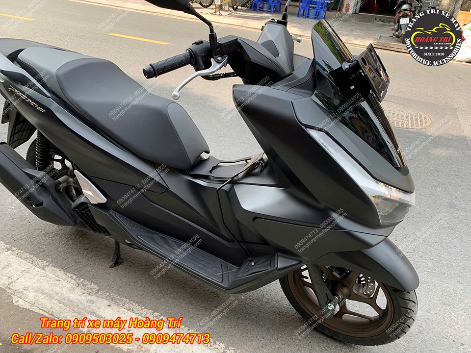 Kiểu dáng nhỏ gọn, không ảnh hưởng đến tổng thể cũng như lúc xe vận hành
