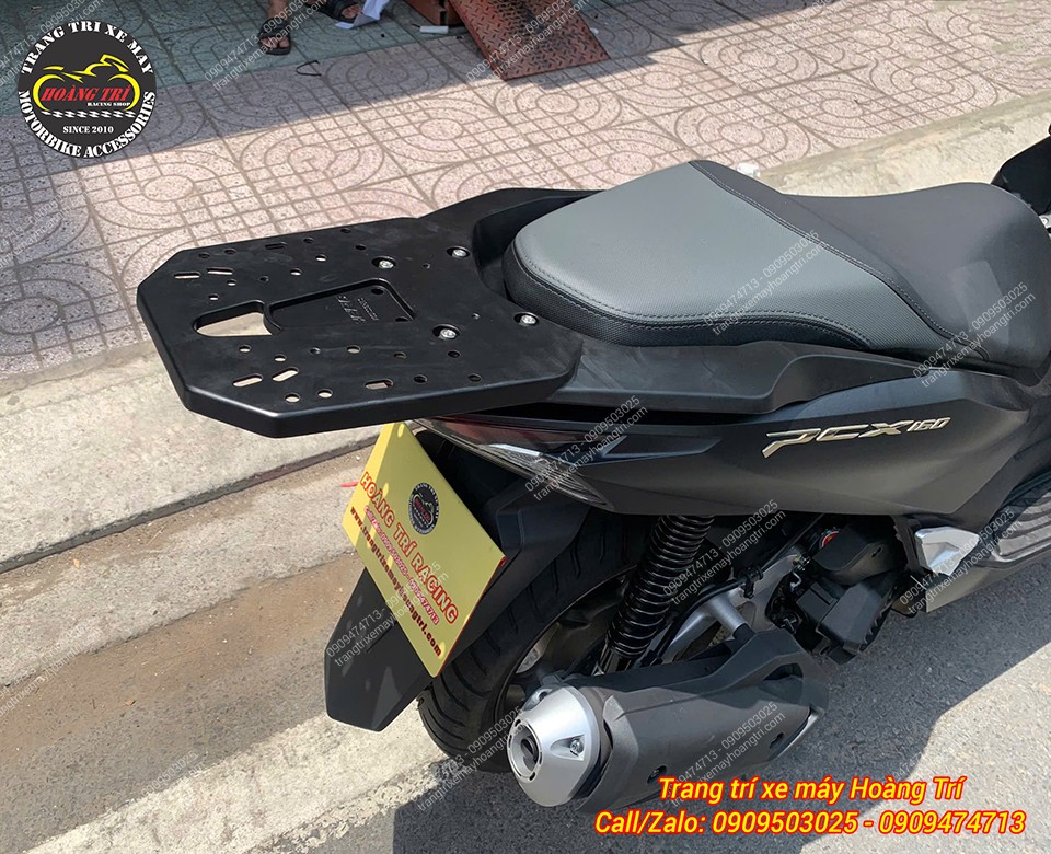 Phụ kiện này được lắp trực tiếp lên cản zin của PCX 160 2025