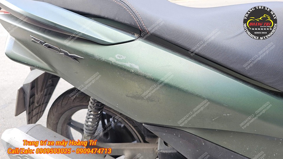 Chiếc PCX 2017 vừa mới cập bến tại cửa hàng với những hình ảnh đầu tiên