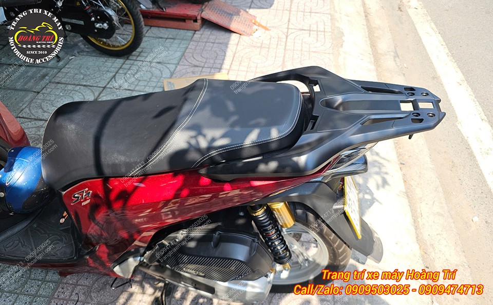 Nhôm đúc là chất liệu bền chắc, giúp tăng độ cứng cáp cho cản sau xe SH 2017