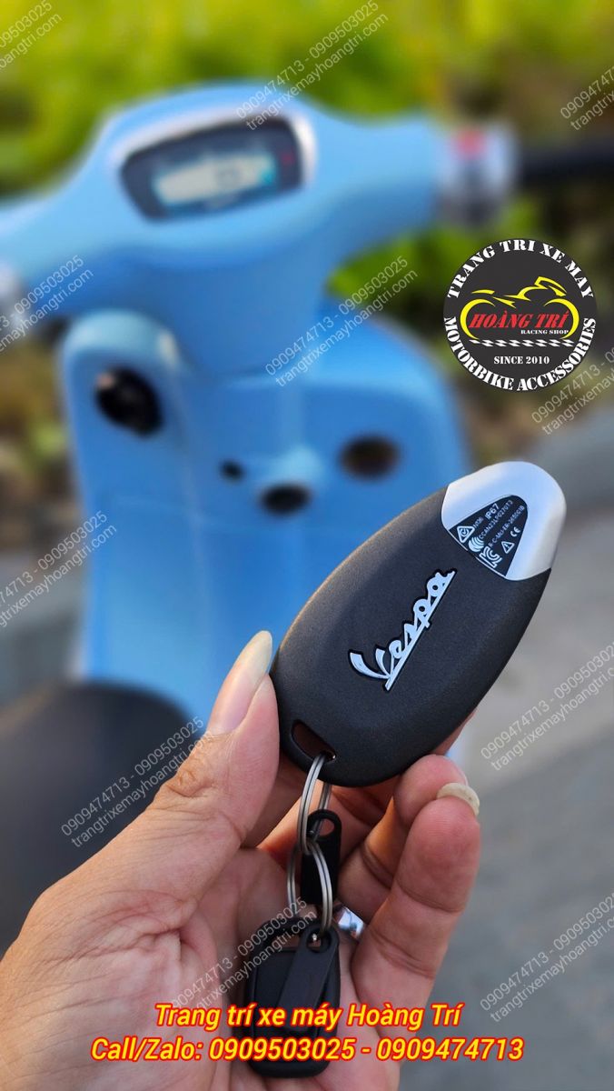 Mặt sau in logo Vespa - thể hiện rõ chất lượng và nguồn gốc chính hãng