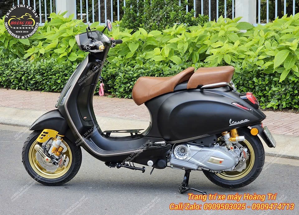 Nhiều món đồ chơi đẳng cấp được lên cho xe, nổi bật với cặp chân cực chất