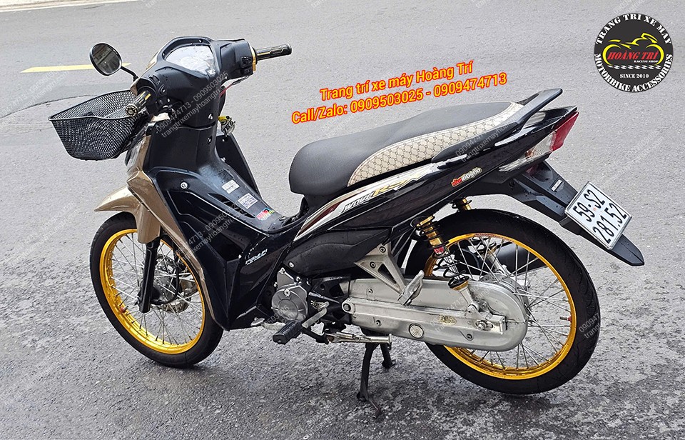 Màu sắc nổi bật cũng là yếu tố thu hút người dùng, thể hiện cá tính riêng
