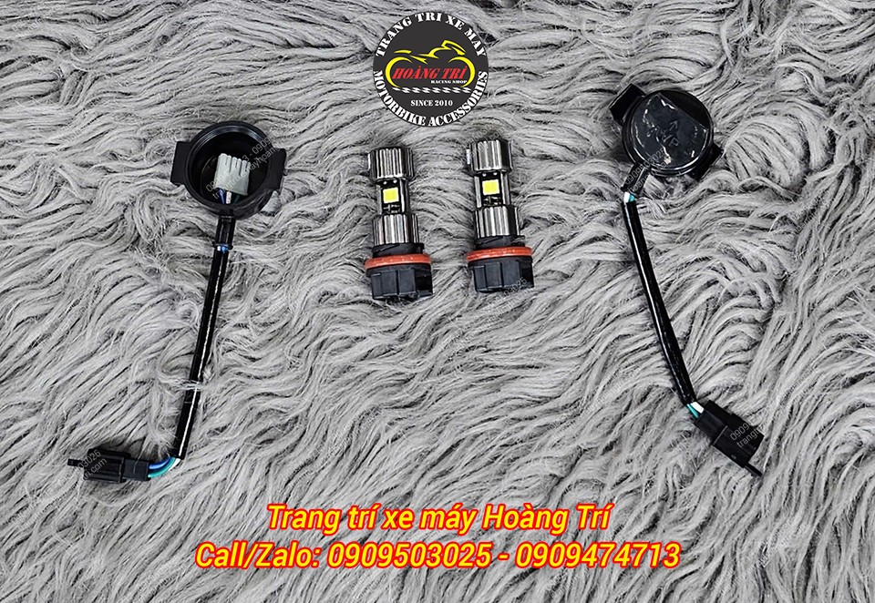 Anh khách chọn nâng cấp cùng bộ giắc và cặp đèn LED cho ánh sáng tốt hơn