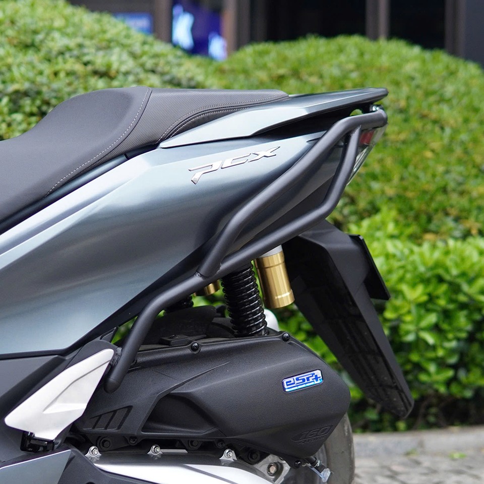Khung chống đổ sau HTR thiết kế riêng cho dòng xe PCX 160 2025