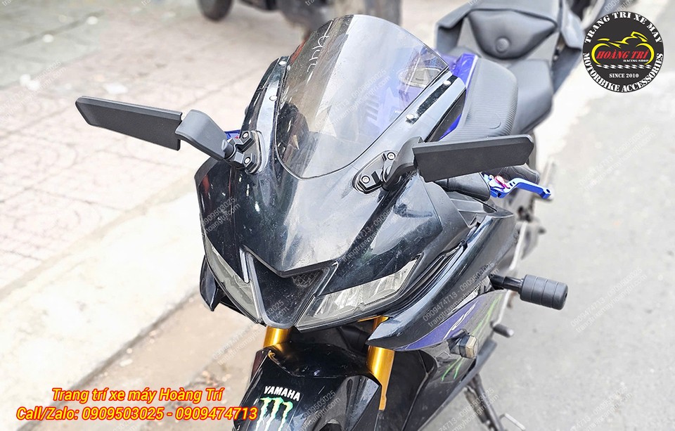 Cánh gió thể thao rất phù hợp với các mẫu xe có thiết kế cá tính như R15 V3