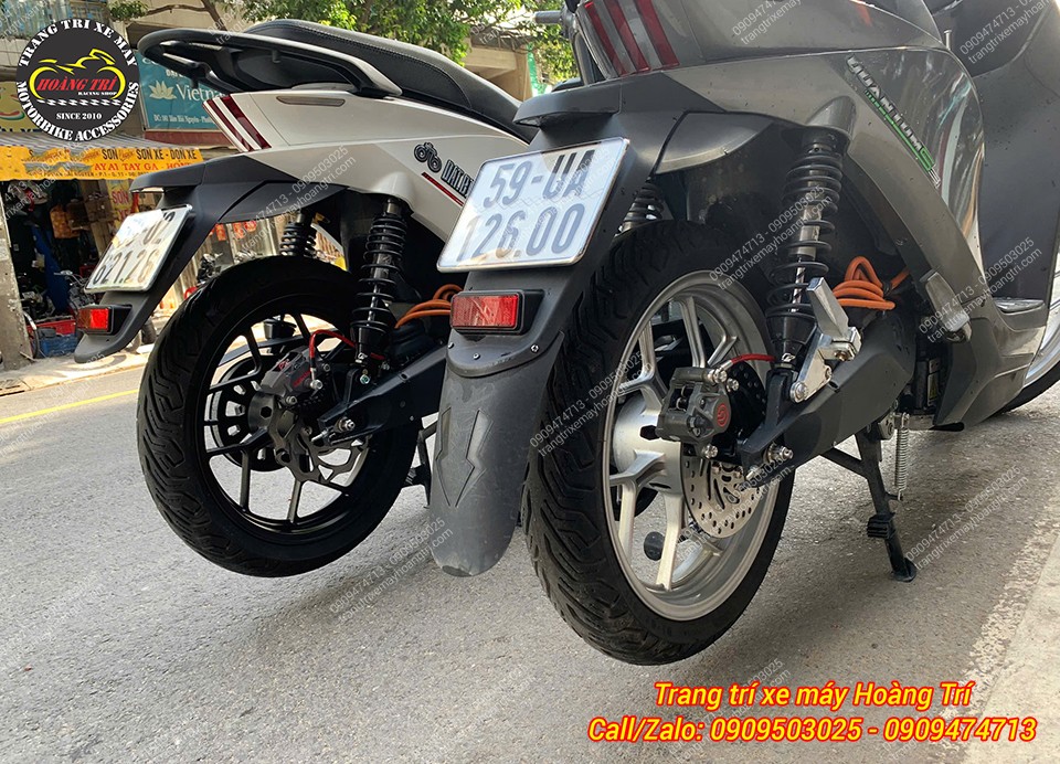 Các phụ kiện cao cấp được gắn lên xe giúp thay đổi hoàn toàn diện mạo
