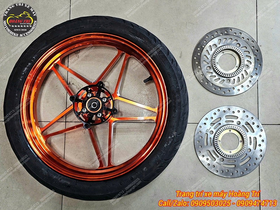 Chi phí lắp bộ mâm ngôi sao cho xe SH Mode đời cũ đắt hơn là do phải thay Đĩa trước và Lồng ABS (vành xung ABS) 