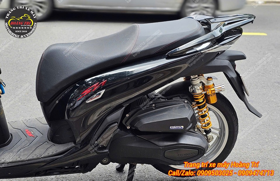 Sự kết hợp này mang lại vẻ ngoài mới mẻ và đậm chất đẳng cấp cho chiếc xe