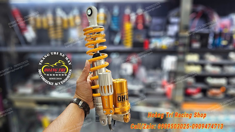 Trên tay phuộc Ohlins chính hãng nổi bật với tông vàng đặc trưng