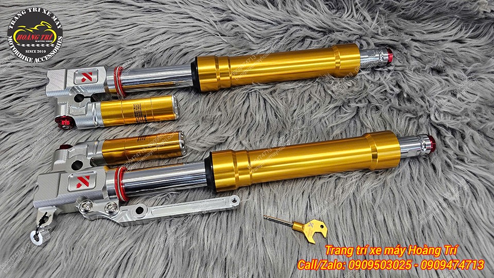 Mẫu tiếp theo là phiên bản Upside Down Kingham dành cho Vario 125/150 với màu vàng nổi bật