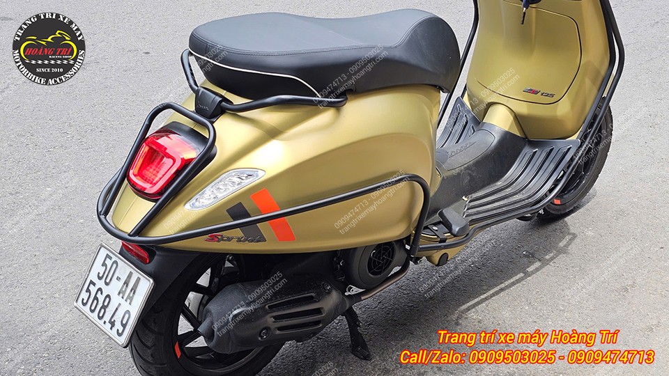 Bộ khung mẫu B2 sở hữu lớp sơn tĩnh điện giúp tăng độ bền chắc cho phần bảo vệ