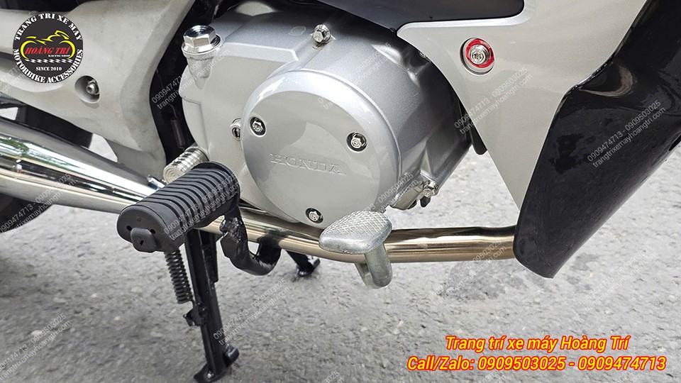 Lốc máy được sơn mới trông như xe mới với vẻ ngoài hoàn thiện tối đa