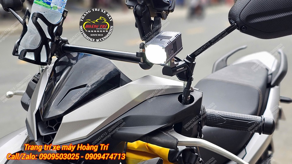 Nguồn sáng mạnh tại khu vực này hỗ trợ chiếu sáng tối ưu cho xế cưng