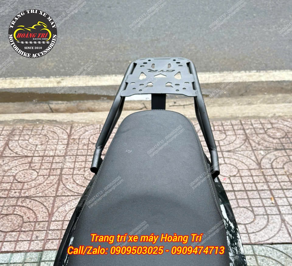 Việc thay thế cản zin bằng baga sau giúp xe vận hành ổn định, tiện lợi hơn