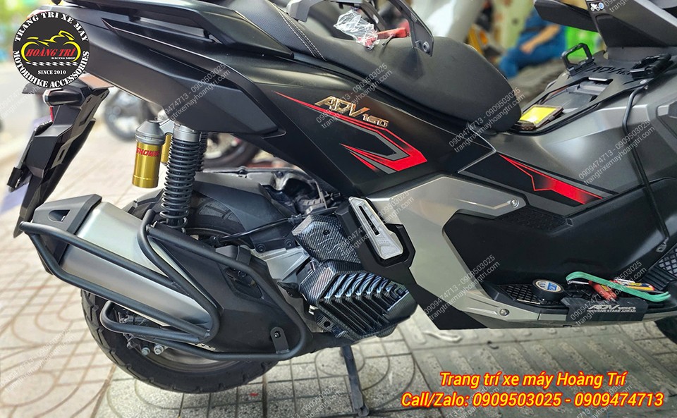 Nhờ bộ khung mới, pô xe được bảo vệ kỹ càng, không còn lo trầy xước