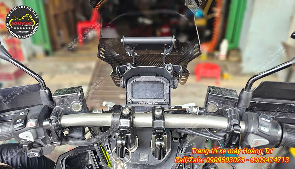 Hình ảnh tổng thể chiếc ADV sau khi được nâng cấp thêm thanh ngang GPS