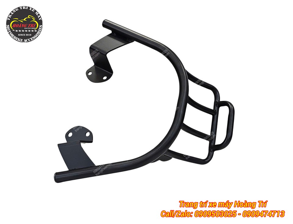 Cận cảnh baga cong HT Yamaha Janus với màu đen cá tính