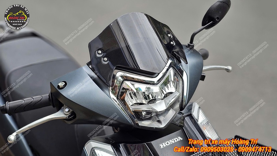 Kính chắn gió HQ V2 đã được hoàn thiện lắp đặt trên xe Lead 2025