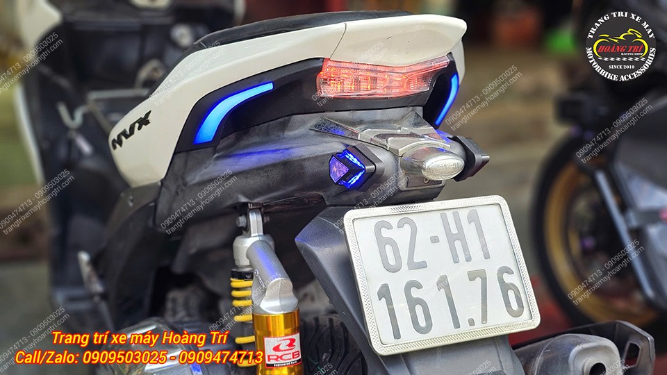 Bạn cũng có thể lắp thêm xi nhan sau cùng màu để tăng tính thẩm mỹ cho tổng thể
