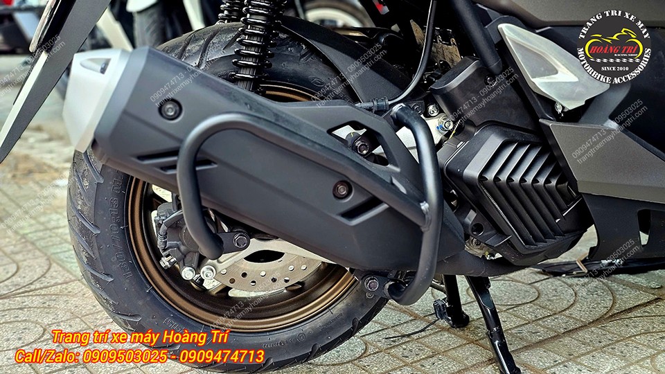 Khung bảo vệ pô PCX 160 2025 sở hữu các đường cong tinh tế, tạo điểm nhấn cho xe