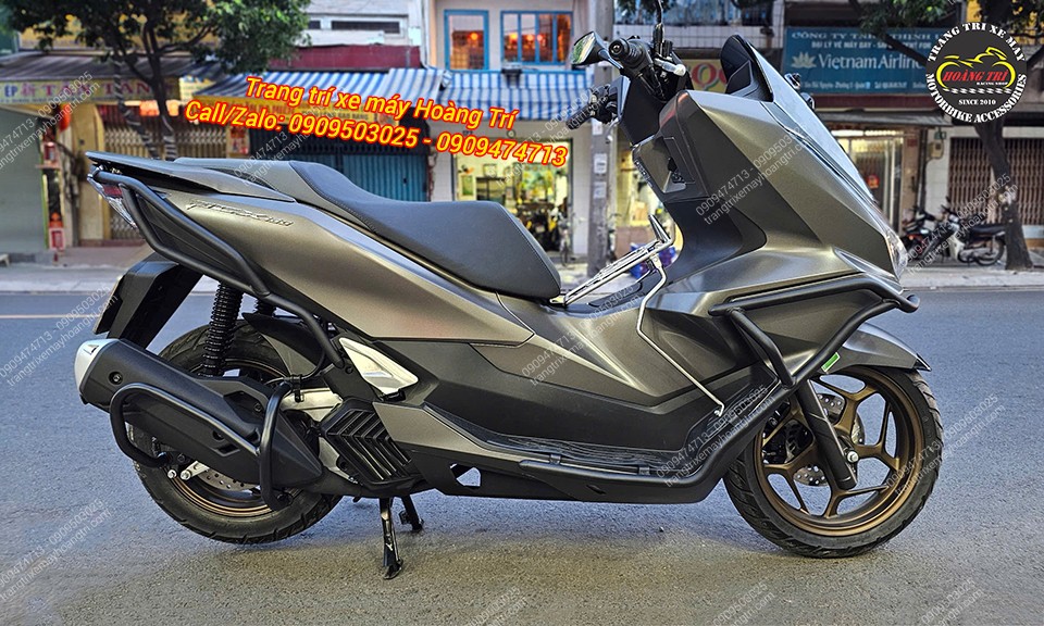 Khung bảo vệ pô, trước và sau tạo nên một bộ combo nâng cấp hoàn chỉnh cả về ngoại hình lẫn chức năng