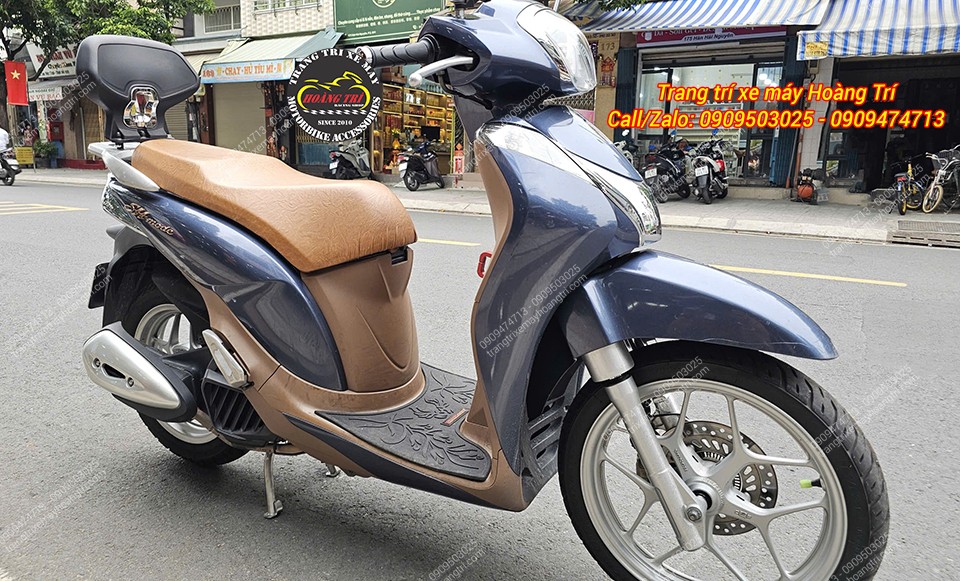 Chân chống inox giúp xe vững vàng hơn mỗi khi dừng đỗ