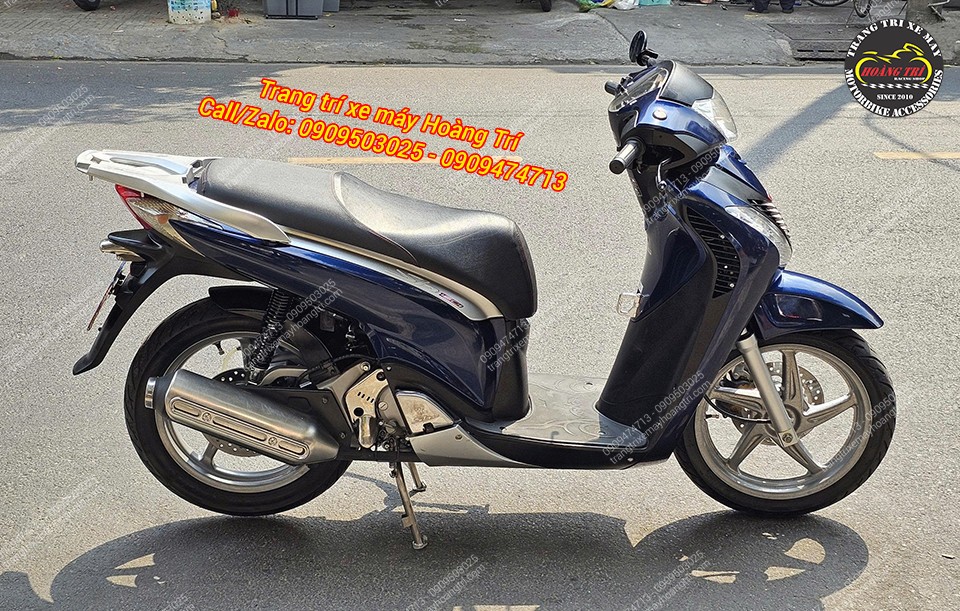 Chân chống đứng giữ cho xe đứng vững vàng và gọn gàng trên địa hình bằng phẳng