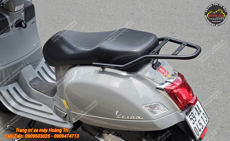 Baga Givi SRV có sẵn vị trí khoan lỗ, tiện cho việc gắn thêm thùng phía sau