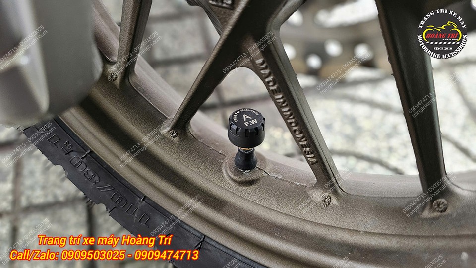 Trang bị thêm cảm biến áp suất lốp cho cả 2 bánh để kiểm soát an toàn tối đa