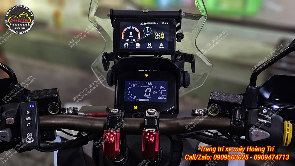 Chiêm ngưỡng lại màn hình Elook kèm full combo phụ kiện, chắc chắn là một nâng cấp xứng đáng cho xế cưng