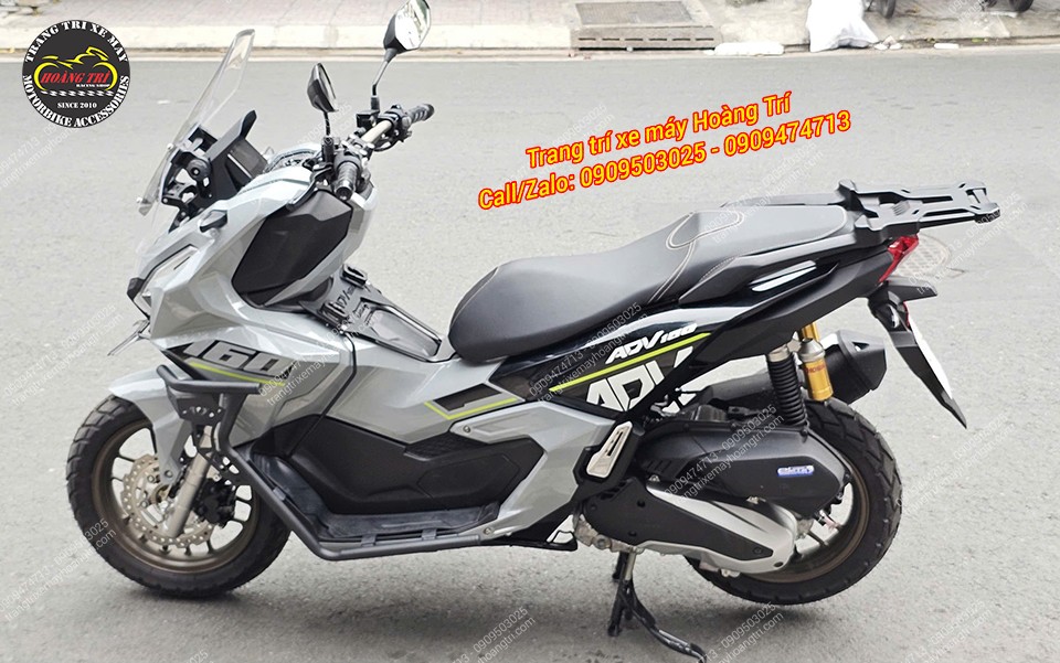 Ngay khi biết có mẫu mới cho ADV 160, anh khách đã ghé và chọn lắp khung chống đổ LBS