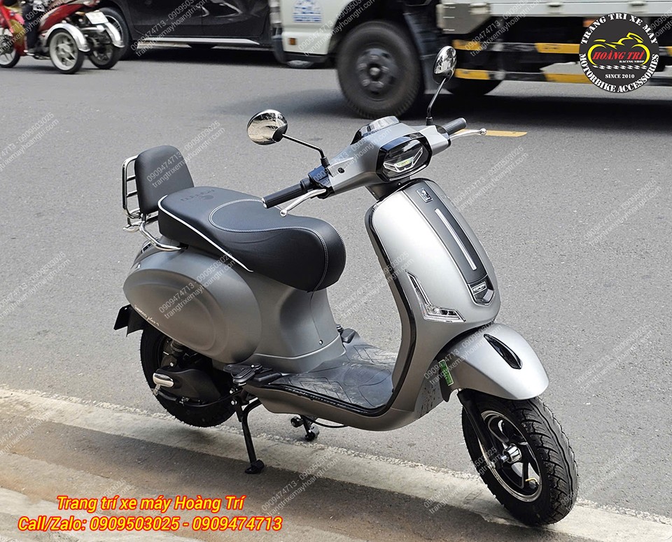 Diện mạo xe mang phong cách Vespa lịch lãm và tinh tế