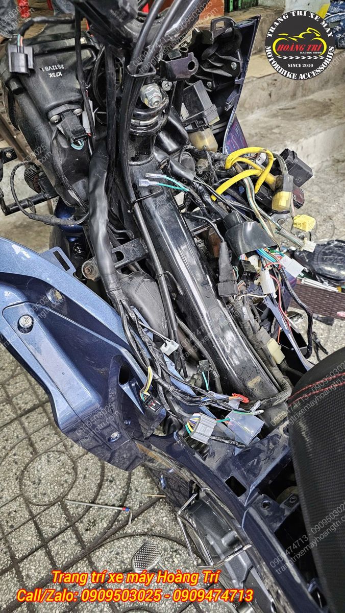 Đến ngay Hoàng Trí Racing Shop để được hỗ trợ lắp đặt nhanh gọn cho xế yêu của bạn
