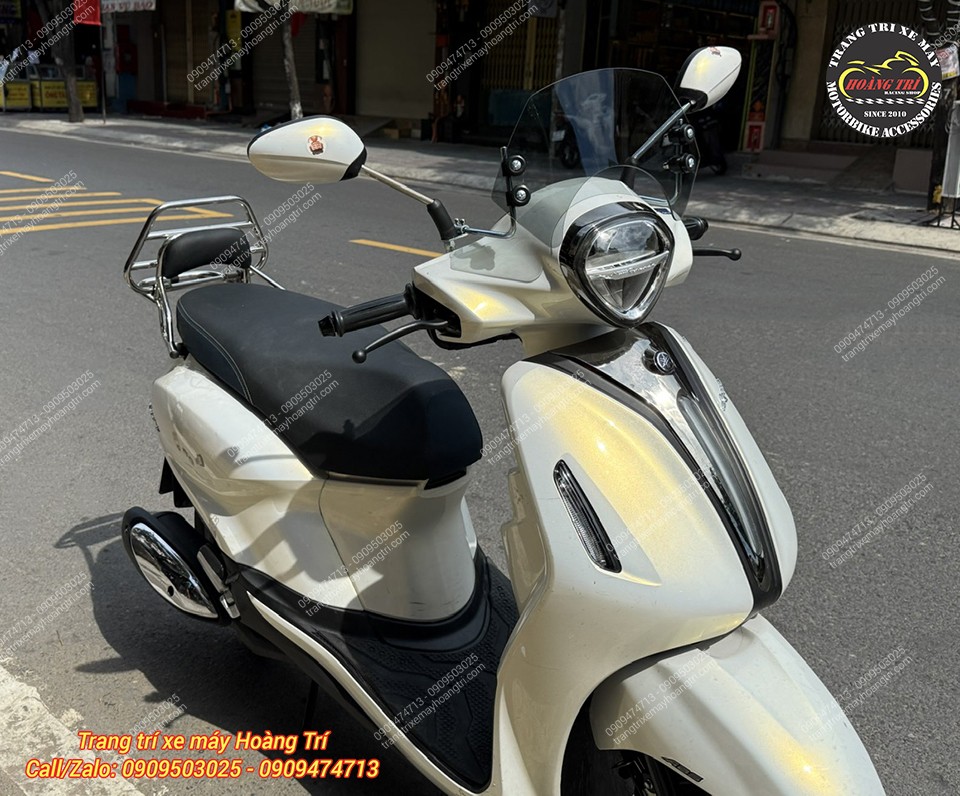 Yamaha Grande được nâng cấp với kính chắn gió mang đậm chất Vespa