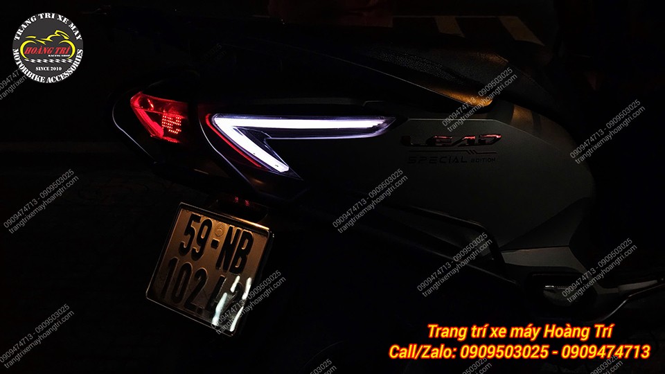 Hệ thống đèn hậu LED Audi với kiểu dáng tinh giản, kết hợp cùng viền xi nhan cực kỳ bắt mắt
