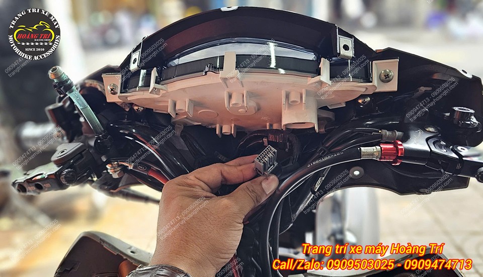 Thiết kế theo chuẩn zin, từng chi tiết đều có sẵn giắc cắm nên lắp đặt vô cùng đơn giản