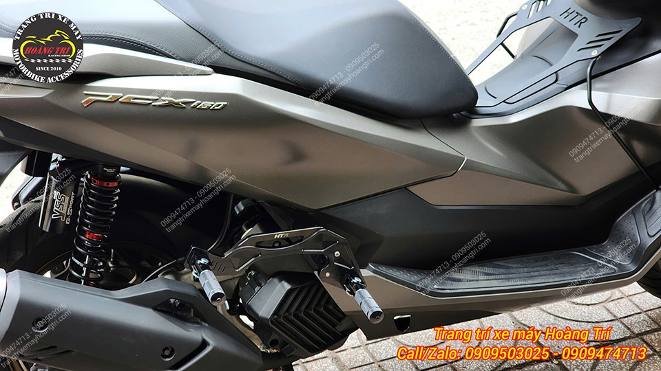 Nhìn từ phía trái sẽ thấy cặp phuộc YSS G-Sport đã được lắp lên xe
