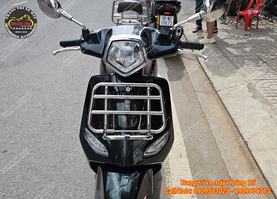 Baga trước giúp xe có ngoại hình mới mang phong cách Vespa cổ điển