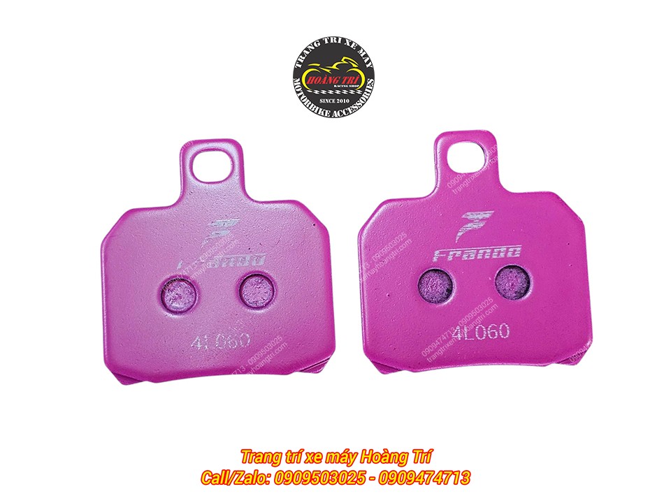 Trong hộp gồm 2 bố thắng – đủ để thay cho heo dầu Brembo anh em đang sử dụng