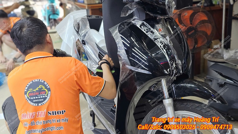 Mỗi khu vực trên xe đều được phủ kín một lớp keo liền mạch, nói không với nối keo