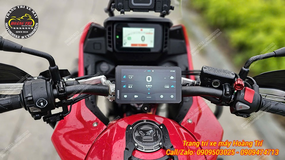 Dữ liệu hiển thị rõ ràng ngay cả dưới trời nắng gắt