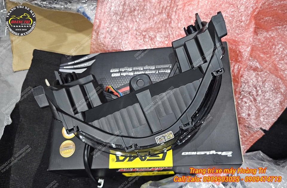 Mở hộp đèn hậu JPA Stylo 160 để lắp cho khách
